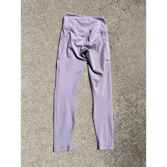 Athletic Bundle Women Size XS Crewneck Short Sleeve Shirt Top Legging Pants - Picture 10 of 10